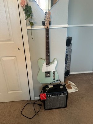 Squier 370045557 Bullet Telecaster Electric Guitar - Surf Green (with Amp)