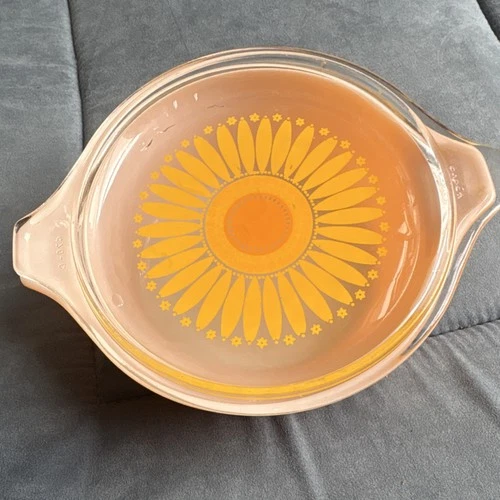 Pyrex 473 Orange Yellow Floral Round Milk Glass Casserole with Lid Vintage