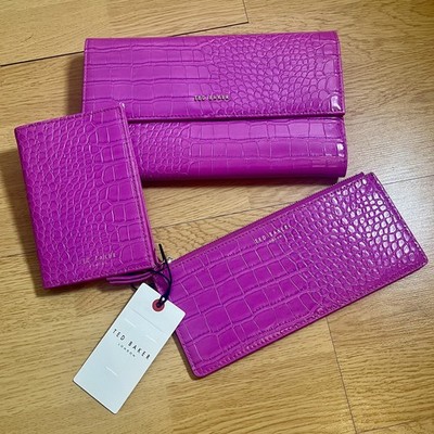 Ted Baker London Fuchsia hellrosa Leder Kroko Reisepass Dokumentenetui