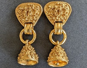 Authentic Authentic Vintage Chanel 94A Gold Plated Two CC Logo Top Bell Dangle Earrings