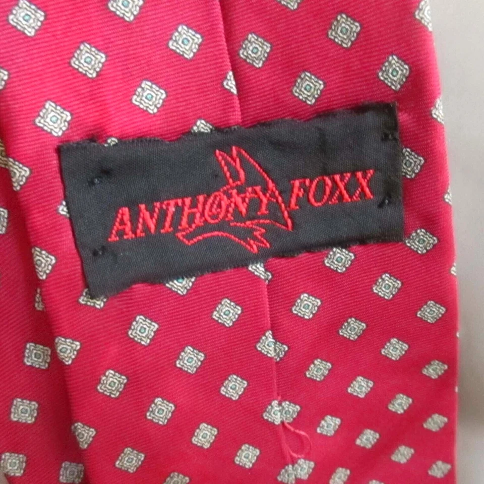Corbata de seda roja vintage Anthony Foxx con patrón cuadrado Foto 3 de 4