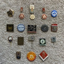RARE LOT 18 1970s Russia Soviet Union USSR Russian WRESTLING Pinback Pins
