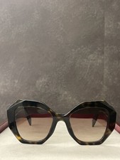 Women's PRADA Sunglasses SPR16W in Good Condition