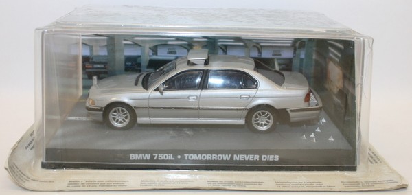 Fabbri 1/43 Scale Diecast - Bmw 750Il - Tomorrow Never Dies-image