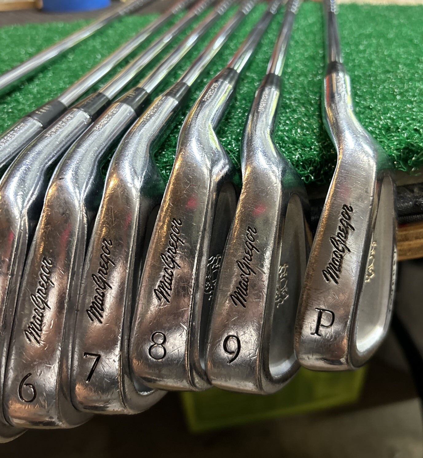 Macgregor Tourney iron set3Pw Good Grips. Steel Reg flex Shafts