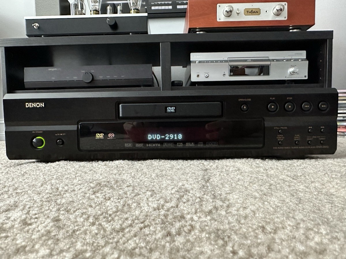 Denon DVD-2910 Universal Super Audio CD DVD-A SACD Player with