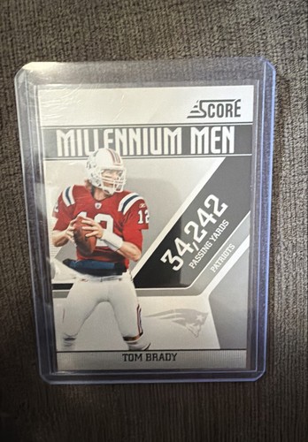 Tom Brady #18 — 2011 Panini Score Millennium Men football card