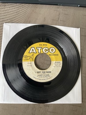 Sonny & Cher I Got You Babe/It's Gonna Rain by Atco Records 7'' Vinyl 45rpm 22