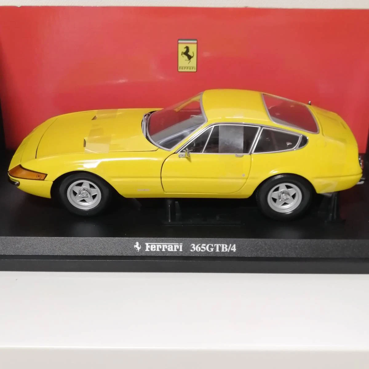 KYOSHO 1/18 FERRARI Ferrari 365GTB/4 Daytona 1971 Yellow Inspection Autoart Mini