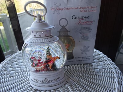 9.5'' Santa Gingerbread Sleigh w Reindeer Fishbowl Glitter Lantern Water Globe