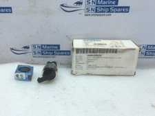 Siemens 3SB35 00-3PA11 Selector Switch 2 Position Black