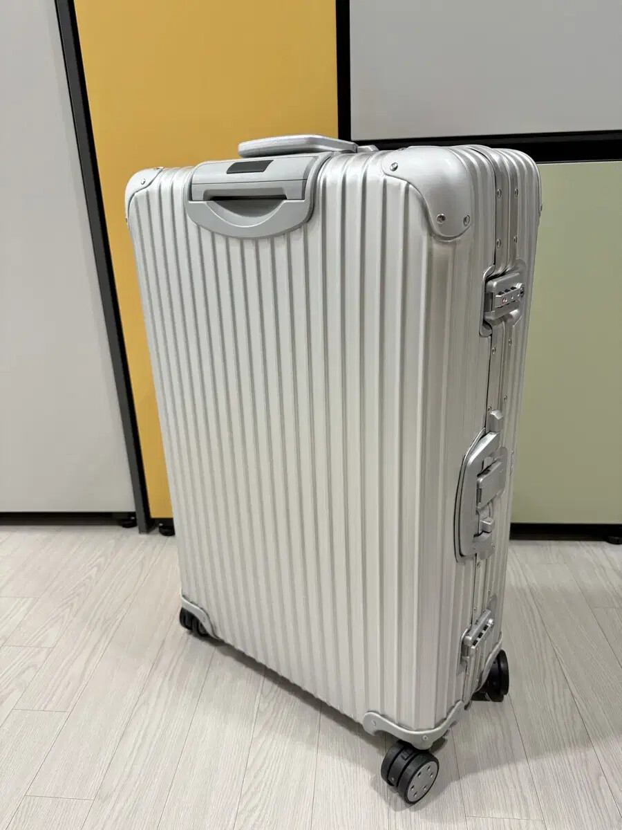 RIMOWA ORIGINAL TOPAZ SILVER CHECK-IN L FOR LUGGAGE UK