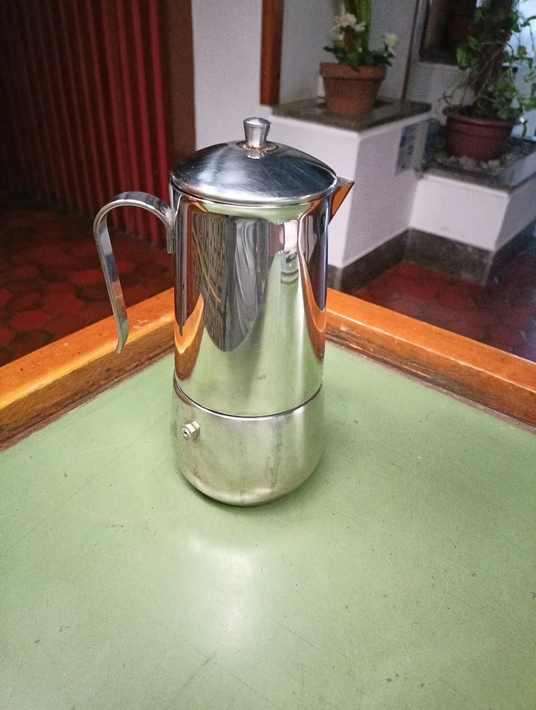 "La Regina" 304S Steel Coffee Maker 20/12. Made in Italy 4 Cups