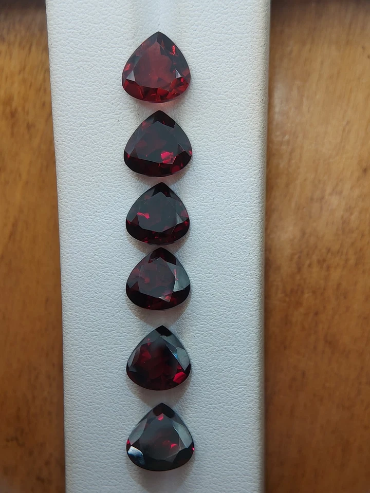 6 large red garnet gemstones - faceted natural Garnet 27.70 CTS - Image 4 of 4