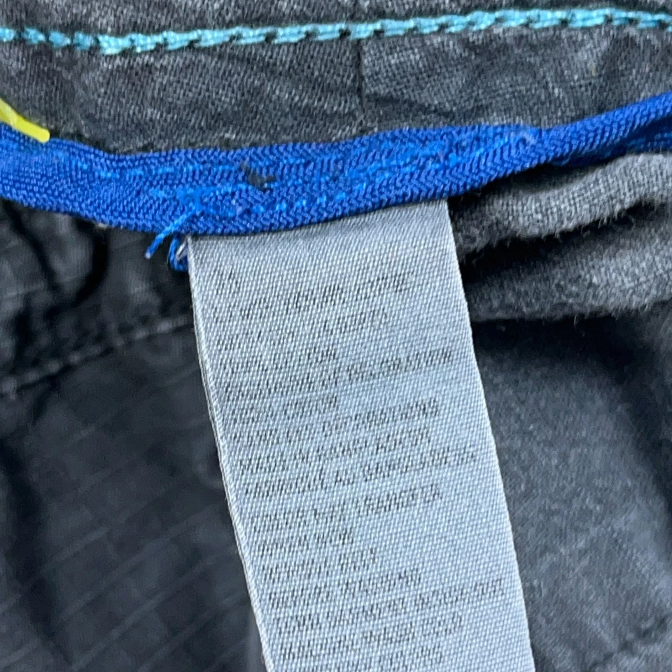 Vintage Y2K American Eagle Cargo Shorts Men 38 Gray Rip Stop Baggy 2000s Skate - Image 3 of 4