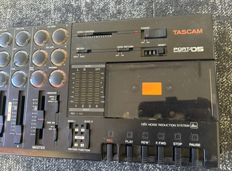 Tascam Porta 05 Ministudio Multitrack Cassette Recorder 4-track 4-channel Japan - Image 3 of 4