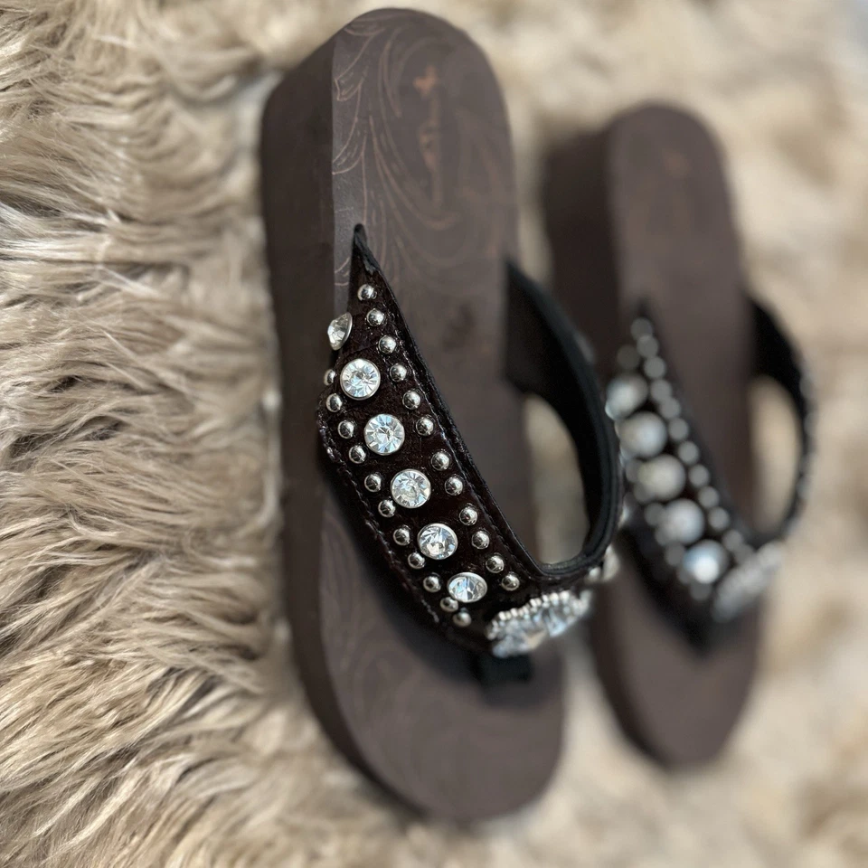Montana West Brown Sandals with Rhinestones, cross, bling jewels, never worn - Image 4 of 4
