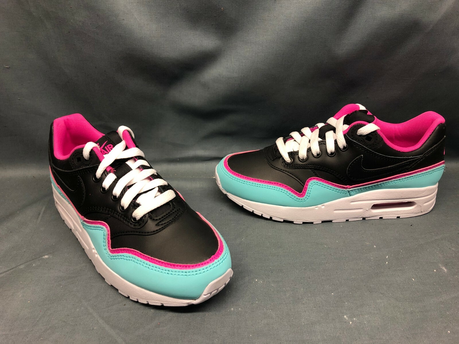 infant girl nike shoes size 4