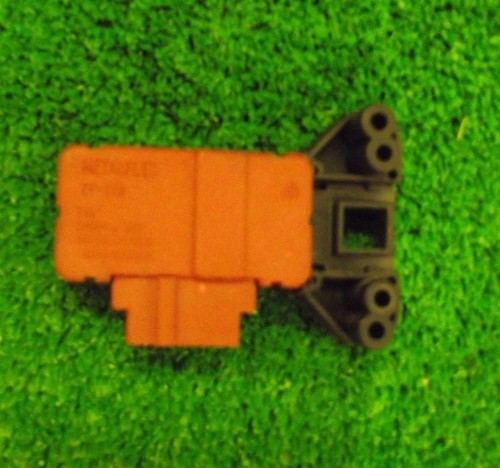 Waschmaschine HOTPOINT WMA20P Türschloss