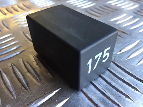 Audi A4 schwarz Relais Nr175 Automatikgetriebe Relais 3A0927181 1995-2001