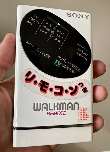 SONY WM-F109 Cassette Player Walkman White TV/FM/AM Stereo Vintage JAPAN