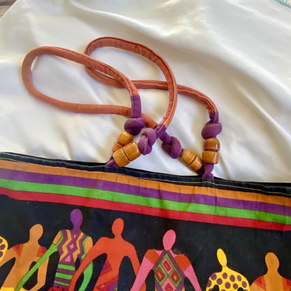 Bolso de Mano de Playa Multicolor de Lona De Colección Audaz Gráfico Africano Colorido Folclórico Foto 3 de 4