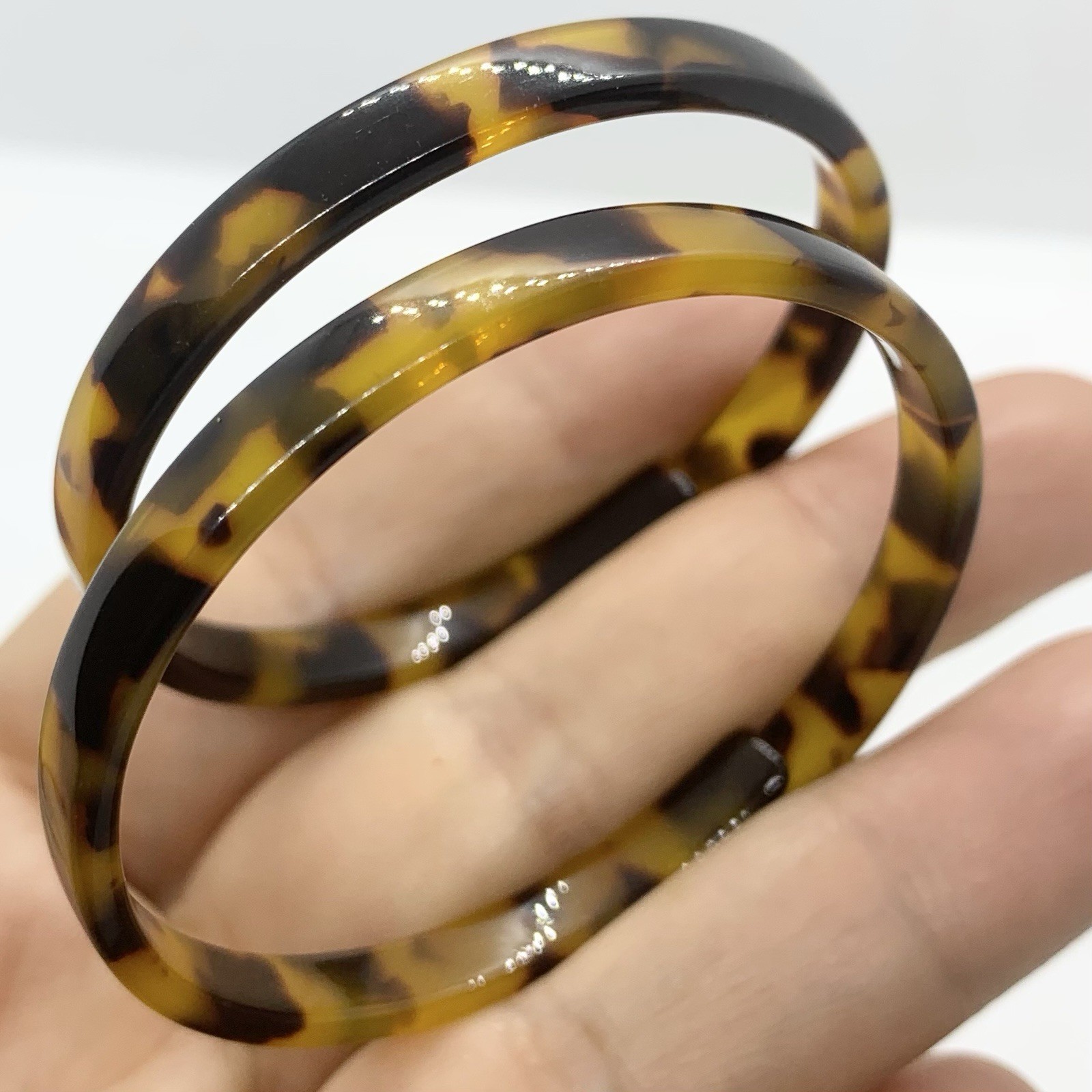 VTG TORTOISE SHELL ACRYLIC STATEMENT ROUND BIG DR… - image 1