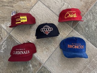 Lote de 5 Sombreros Snapback de Fútbol Vintage Especialidades Deportivas Starter AJD Defectos