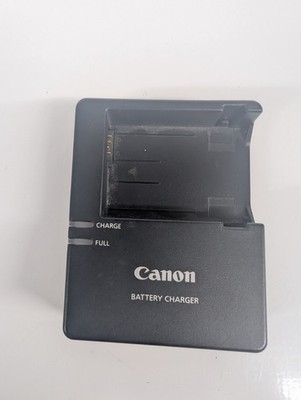 Canon EOS LC-E8E Battery Charger -Genuine Canon Accessory for  550/600/650/700D