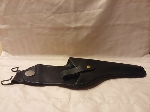 Revolver Holster - 4 to 5" Barrel- Right Hand 22, 38,357 Cal - Black Leather - Picture 7 of 8