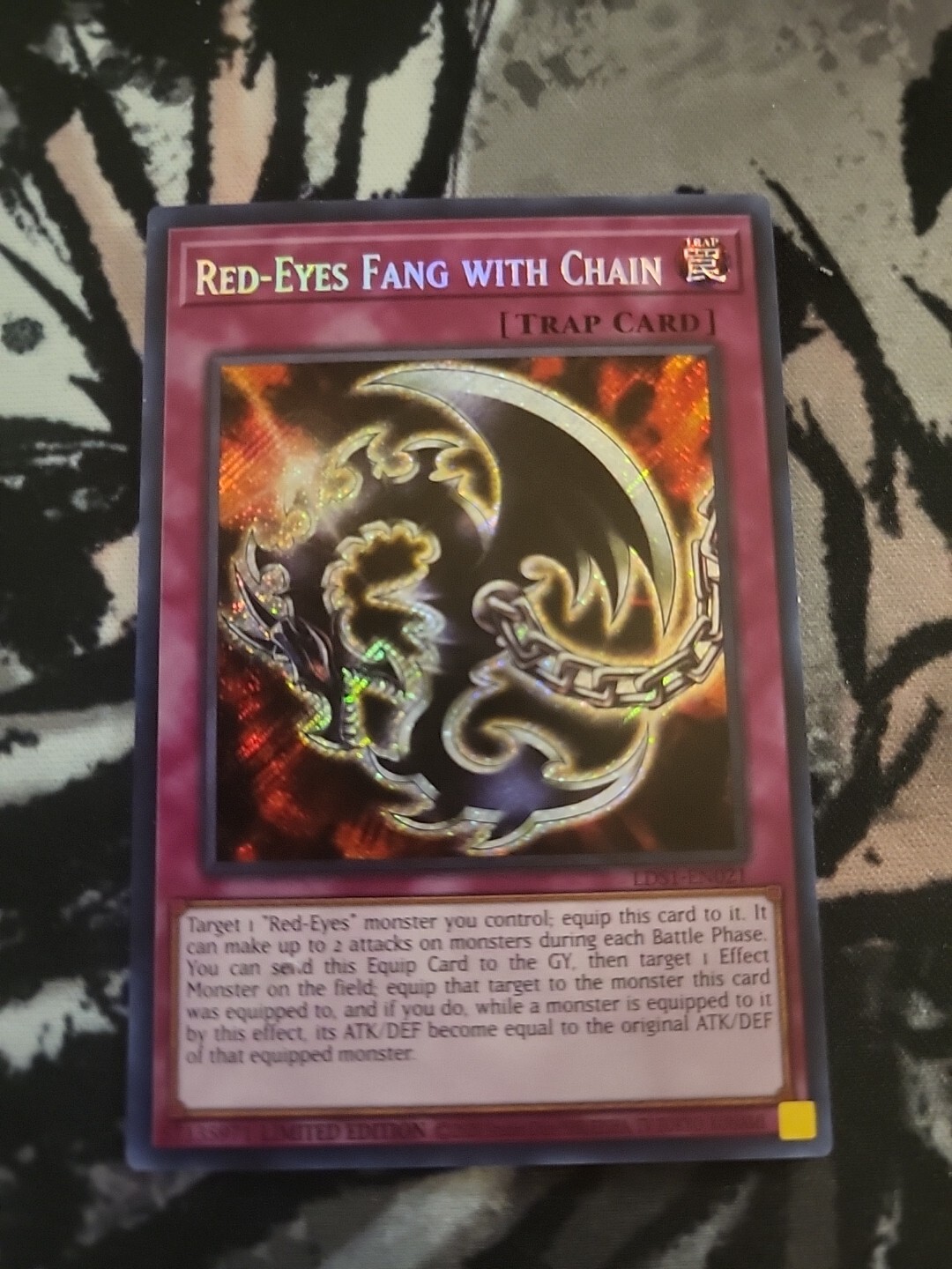 LDS1EN021 REDEYES FANG WITH CHAIN SECRET RARE NM 1ST EDITION eBay