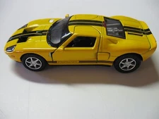   KINSMART 1:36 SCALE 2006 FORD GT  DIECAST CAR MODEL  PULLBACK W/O BOX 