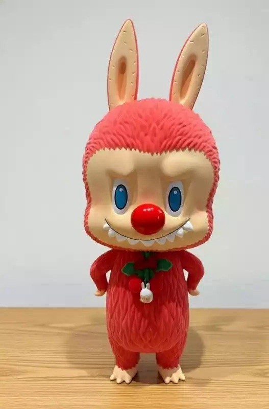 MEGA LABUBU TEC 1000% Winter Holiday, Sold Out Anywhere In Sealed Box