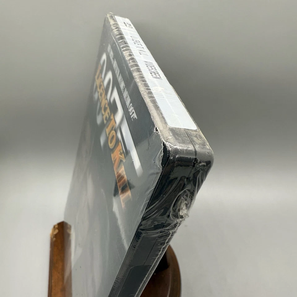 007 James Bond DVD Licence To Kill Timothy Dalton Rare 3D lenticular card cover - Image 4 of 4