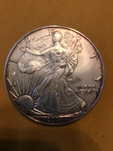 Walking Liberty Silver Eagle 2000 dated - 1 oz Fine Silver Dollar - No Reserve
