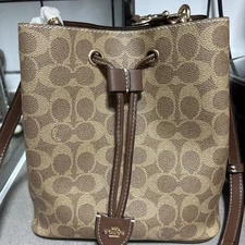 C.OACH NWT Roan Bucket Bag Signature Canvas Tan Brown CBH07 Outlet