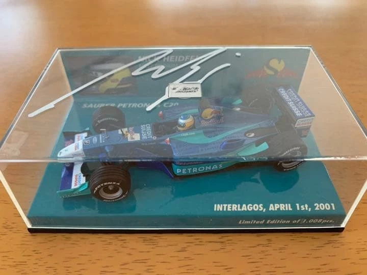 Modellino auto firmato Minichamps Nick Heidfeld Sauber C20 2001 GP del Brasile - Immagine 3 di 4
