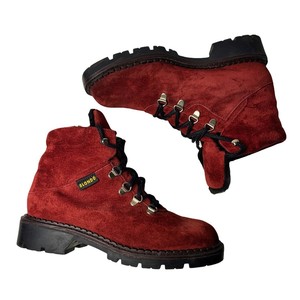 burgundy boots canada