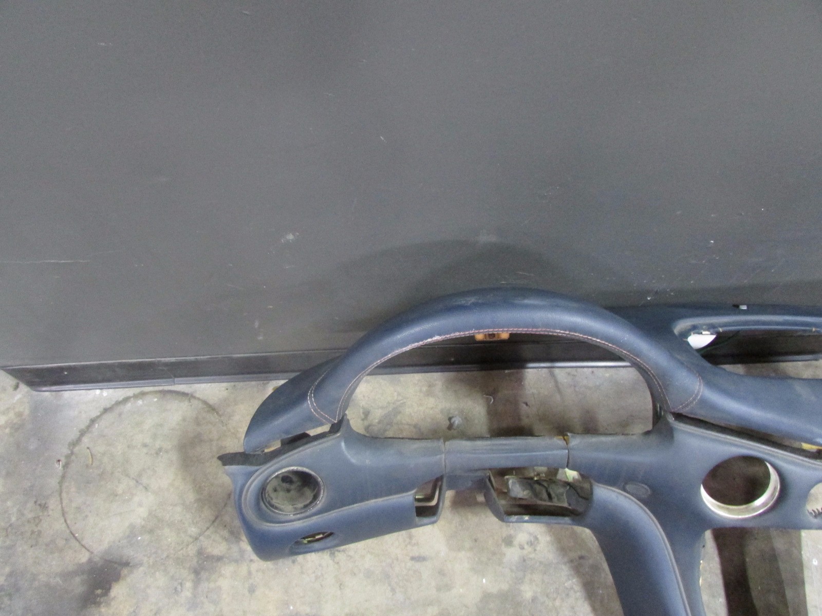 Maserati Spyder M138, Dash Assembly w/ Upper Dash Top, Blue, P/N 667732