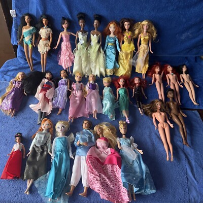 Large Disney Princess Barbie Doll Lot of 21 dolls With clothing Nude  (B14)