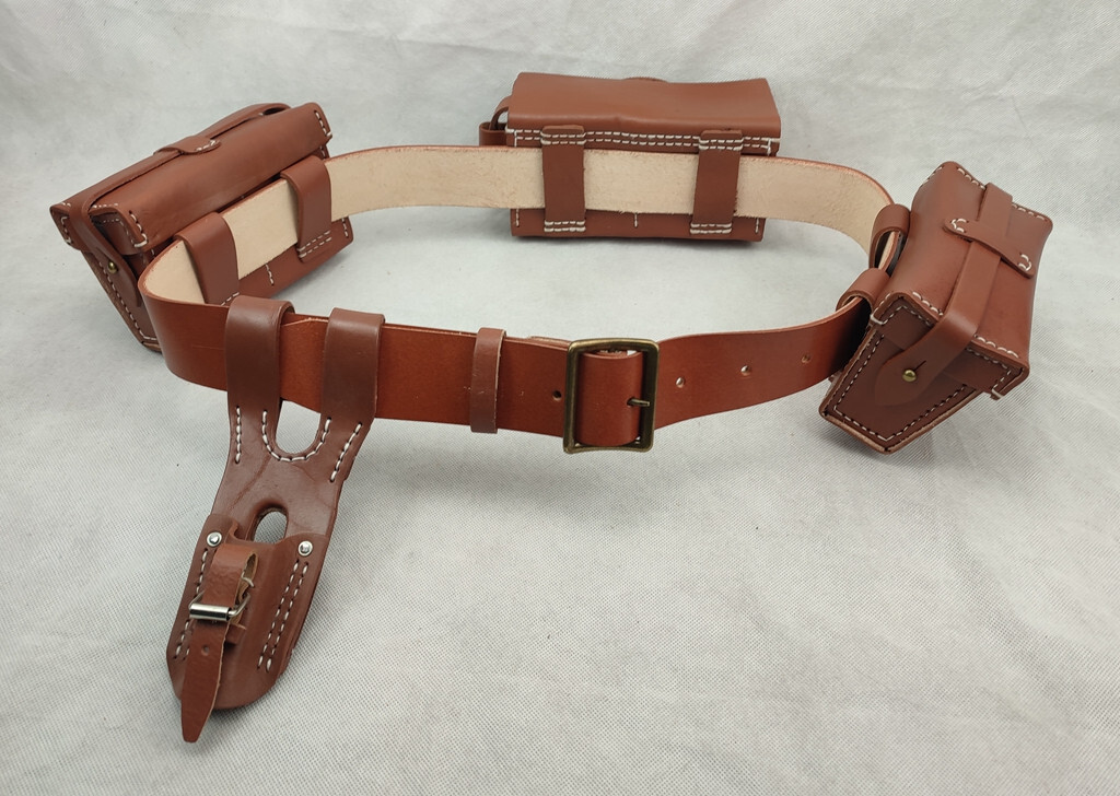 WWII JAPANESE ARMY TYPE 38 SOLDIERS COMBAT LEATHER EQUIPMENT FULL