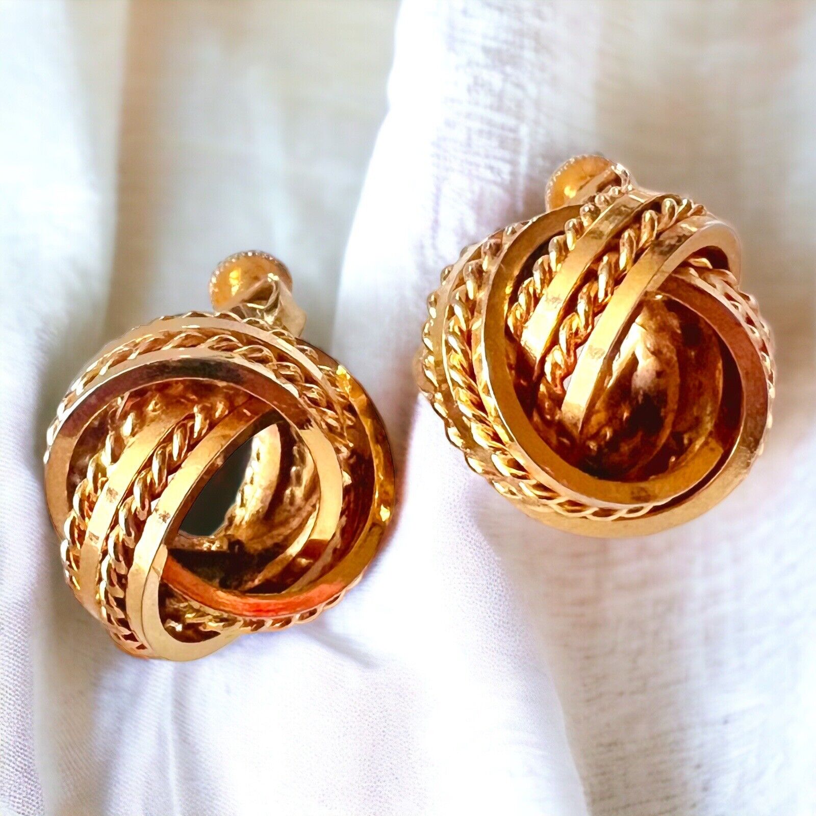 Vendome Gold Tone Clip-On Knot Earrings - Vintage - image 7