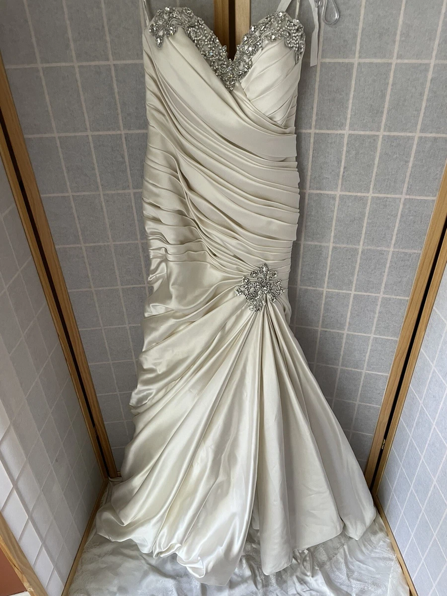 Pnina Tornai Wedding Dress Rushed Heart Neck Size 6 Gown 2-4