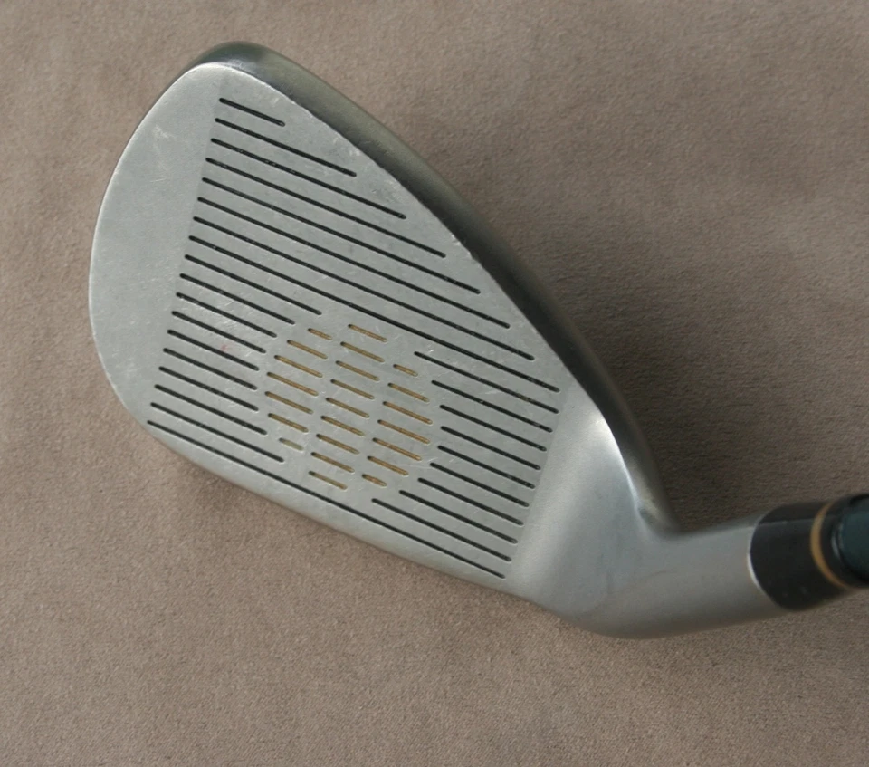 Ladies Tommy Armour Ti 100 Pure Titanium # 9 iron VGC Original Graphite Shaft - Image 2 of 3