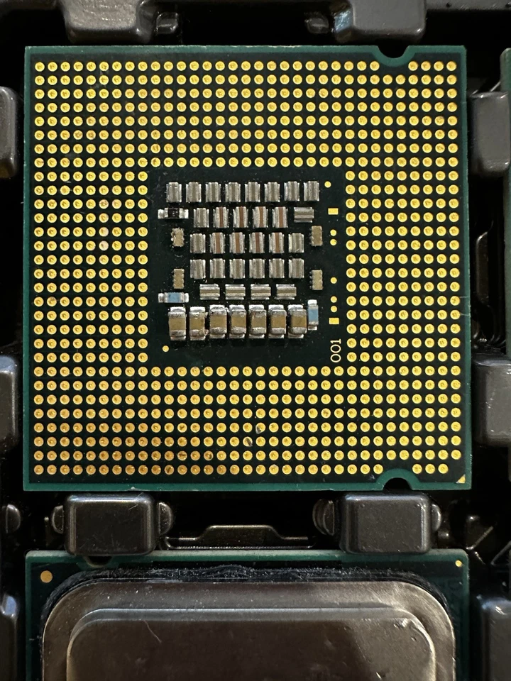 Intel Confidential Core 2 Extreme X6800 2.93GHz LGA775 ES CPU QPHV Sample - Image 2 of 2