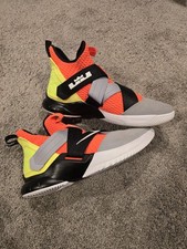 Nike LeBron Soldier 12 XII Hot Lava Basketball Shoes Size 11 - Great Condition!
