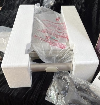 【レア】Breville Personal Pie Maker シルバー Breville BPI640XL 1200W Personal Pie Maker -Stainless Steel