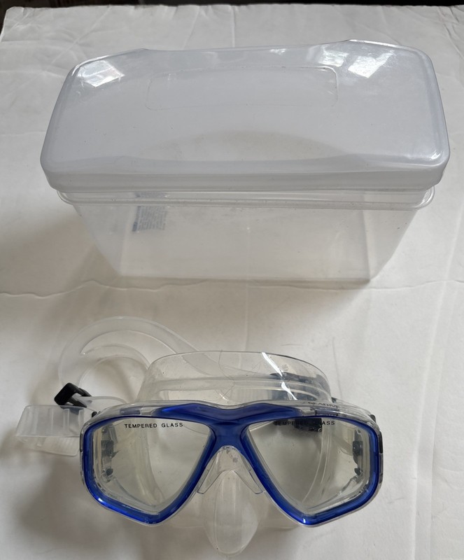 SEADIVE Tempered Glass Dive Snorkel Mask Blue, Silicone Straps, Case