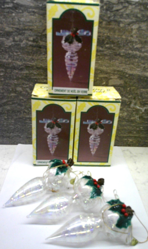 Lot of 3 NEW  Russ Tear Drop Glass Ornaments w/Holly & Glitter