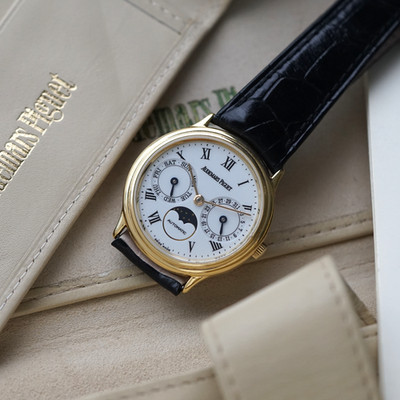 【箱・説明書付き】Audemars Piguet 1983年 イヤープレート Audemars Piguet 1980s Day Date Moonphase 33mm 25589BA Yellow Gold